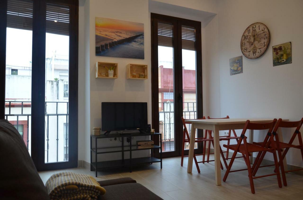 Apartamento Faustino Alvarez Seville Exterior photo
